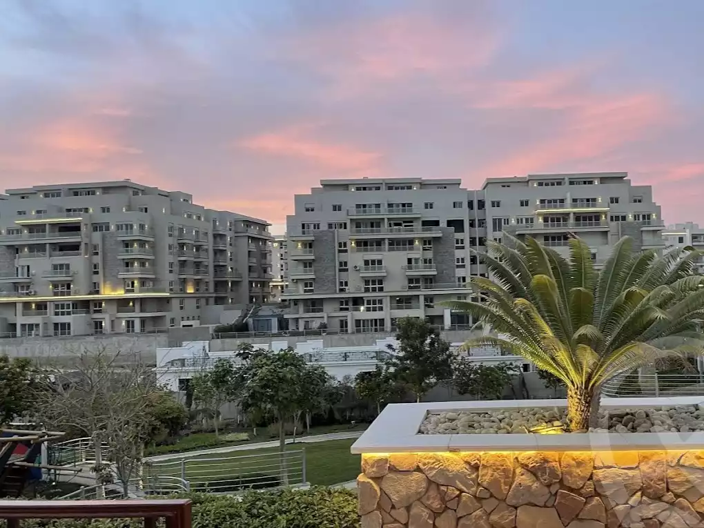 https://aqarmap.com.eg/ar/listing/6178522-for-sale-cairo-new-cairo-compounds-mwntn-fyw-y-syty-club-park-mountain-view-icity