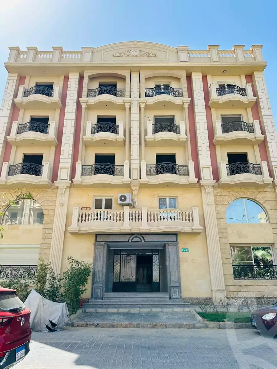 https://aqarmap.com.eg/ar/listing/6179833-for-sale-cairo-new-cairo-compounds-el-ashrafia
