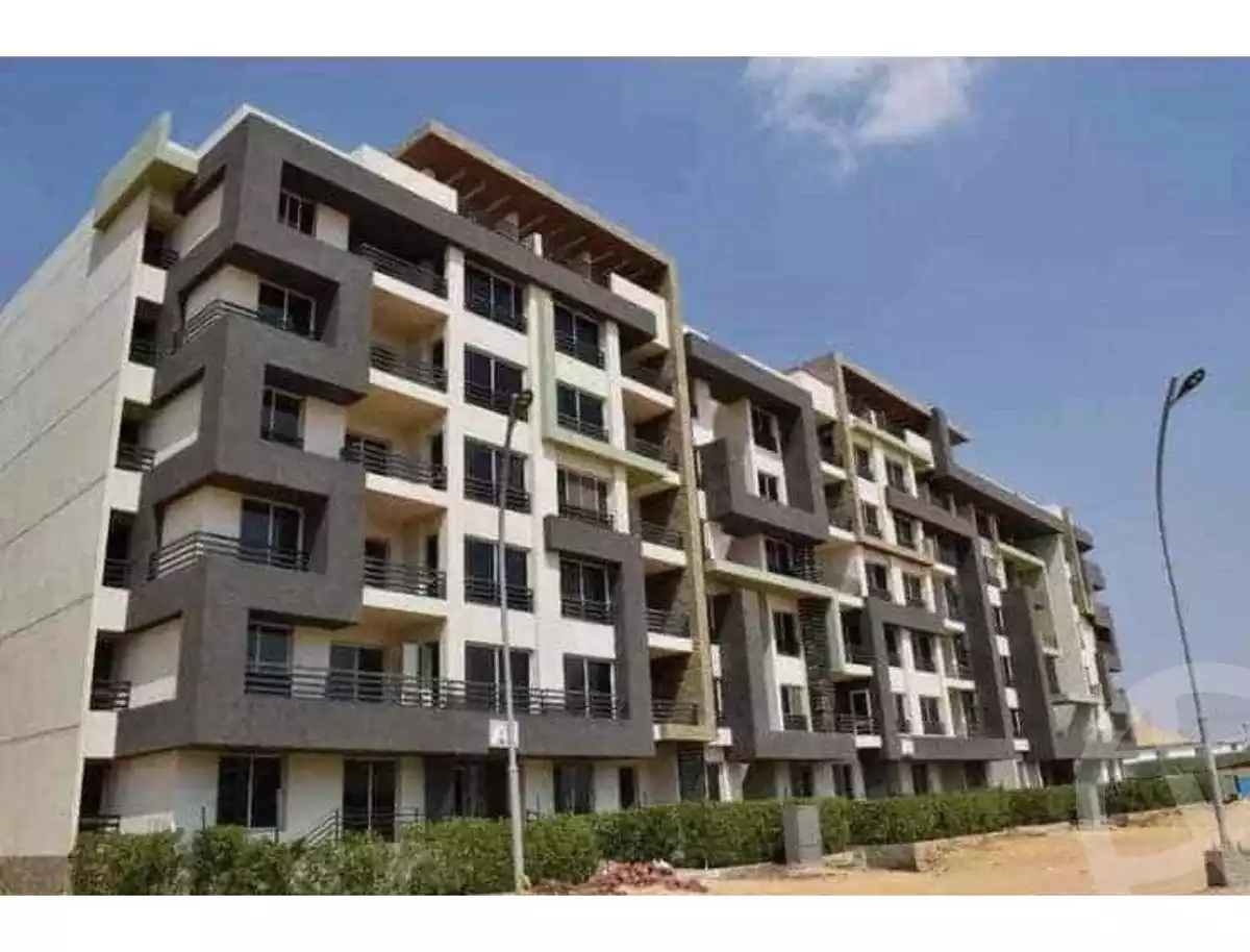 https://aqarmap.com.eg/ar/listing/6179999-for-sale-cairo-6th-of-october-hadaeq-october-kmbwnd-fy-hdyq-ktwbr-kenz