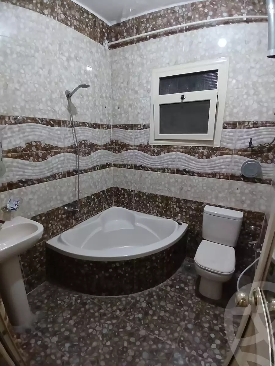 https://aqarmap.com.eg/ar/listing/6182394-for-rent-qalyubia-shubra-el-khaima-shubra-el-khaima-city-ismailia-canal-st