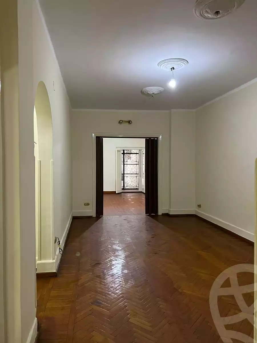 https://aqarmap.com.eg/ar/listing/6182458-for-rent-cairo-downtown-el-qasr-el-ayni