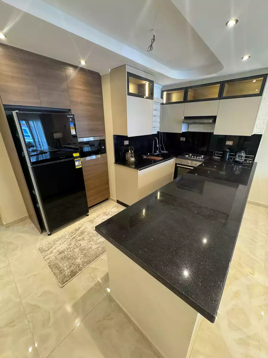 https://aqarmap.com.eg/ar/listing/6182598-for-sale-cairo-new-cairo-compounds-mwrd-fq-llttwyr