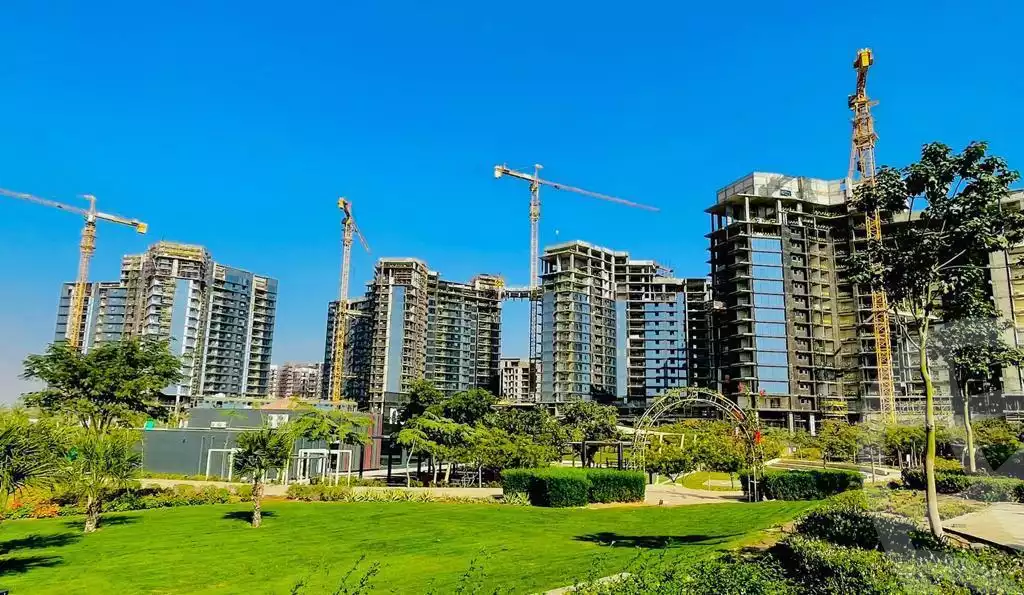 https://aqarmap.com.eg/ar/listing/6183739-for-sale-cairo-el-sheikh-zayed-city-compounds-zyd-wr-llttwyr-z-tower