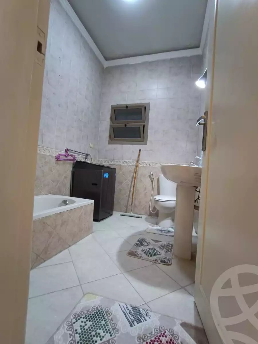 https://aqarmap.com.eg/ar/listing/6184433-for-rent-cairo-heliopolis-triumph-square-ahmed-faheem-bayoumy-st
