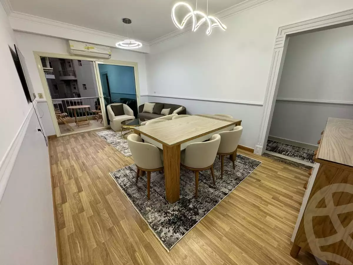 https://aqarmap.com.eg/en/listing/6186995-for-rent-cairo-el-sheikh-zayed-city-compounds-dh-drys