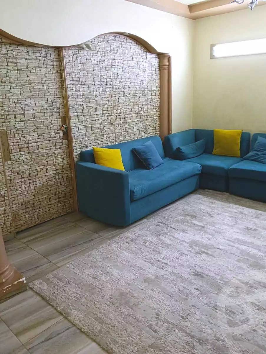 https://aqarmap.com.eg/ar/listing/6188117-for-sale-qalyubia-shubra-el-khaima-om-bayoumi