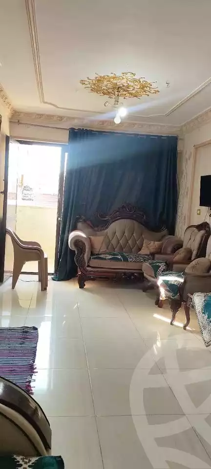 https://aqarmap.com.eg/ar/listing/6188750-for-sale-alexandria-moharram-bey-kanal-al-mahmoudeya-al-bahri-st