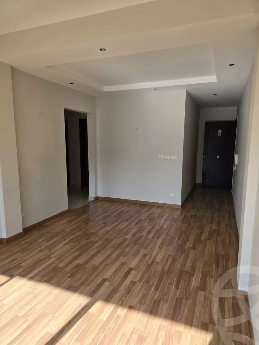 https://aqarmap.com.eg/ar/listing/6190445-for-rent-cairo-el-sheikh-zayed-city-compounds-dh-drys