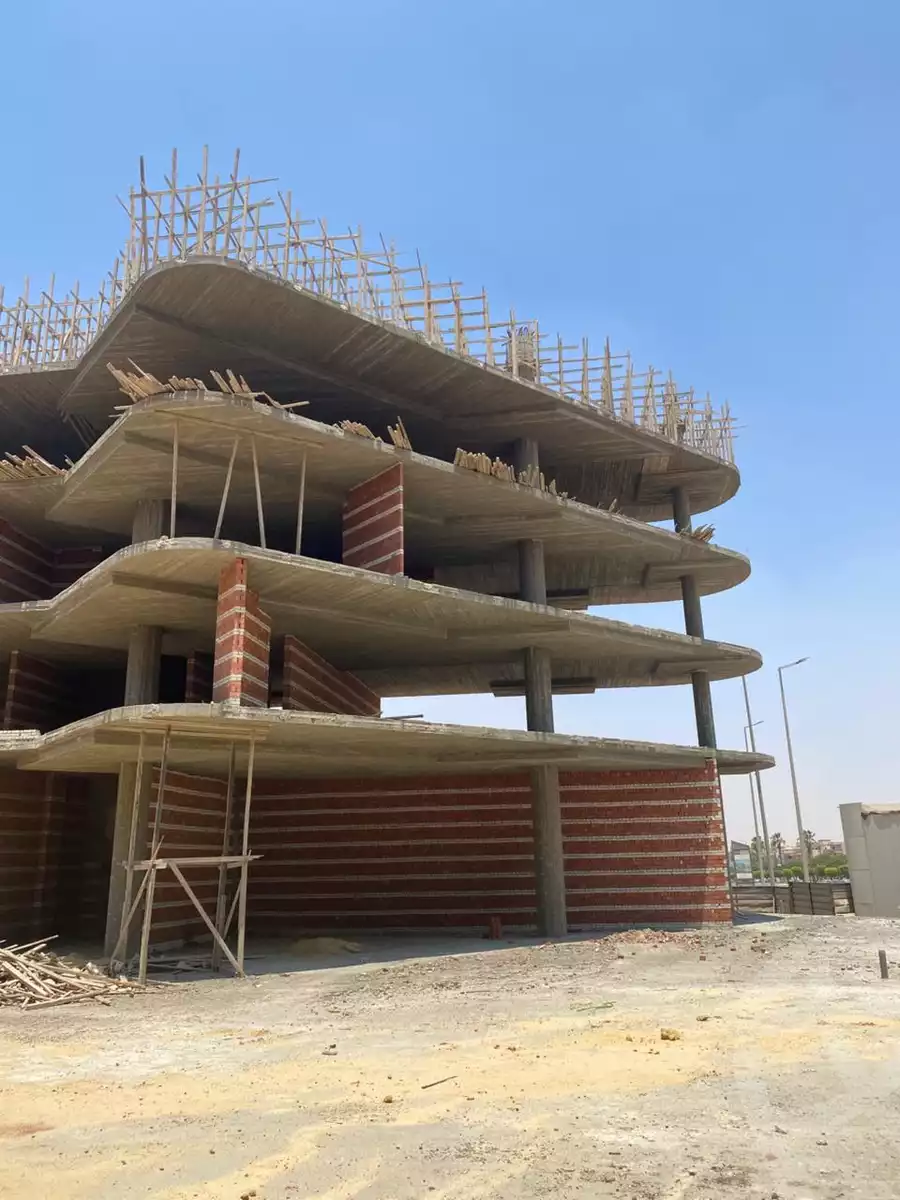 https://aqarmap.com.eg/ar/listing/6190509-for-sale-cairo-6th-of-october-compounds-val-plaza-mall-jawad