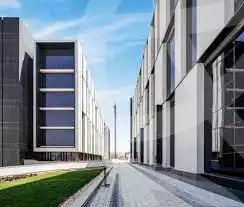 https://aqarmap.com.eg/ar/listing/6179663-for-rent-cairo-new-cairo-compounds-hyde-park-centre-ville-hyde-park