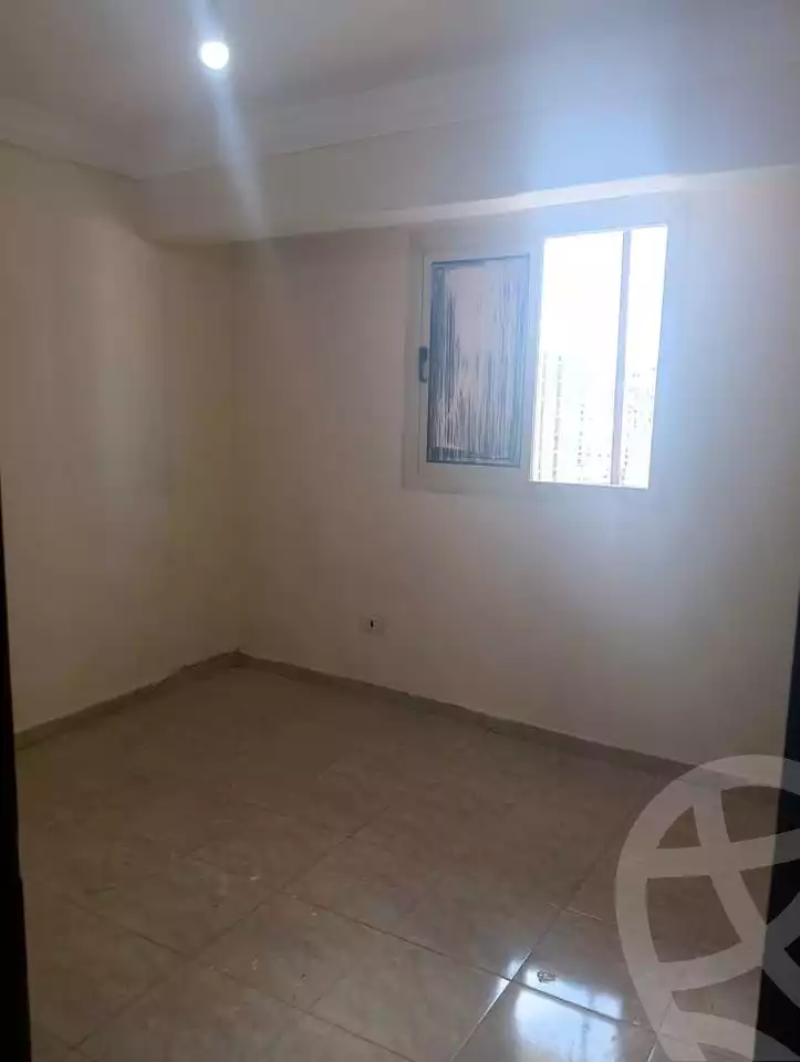 https://aqarmap.com.eg/en/listing/6191553-for-rent-alexandria-ganaklis-shr-mrtdy-bsh
