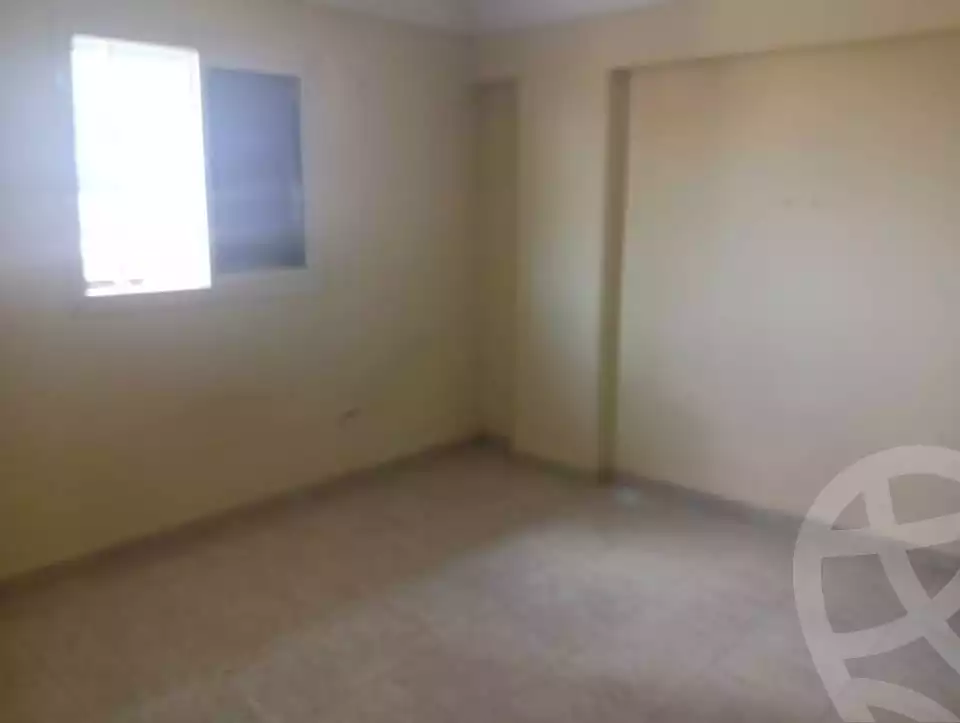 https://aqarmap.com.eg/en/listing/6191553-for-rent-alexandria-ganaklis-shr-mrtdy-bsh