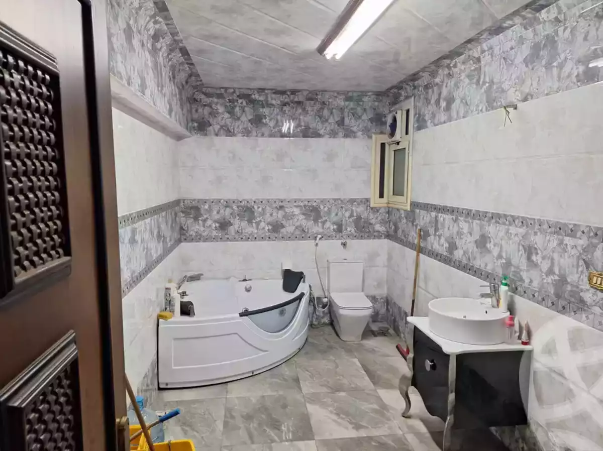 https://aqarmap.com.eg/en/listing/6194552-for-sale-dakahlia-mansoura-el-mansoura-city-gehan-al-sadat-st