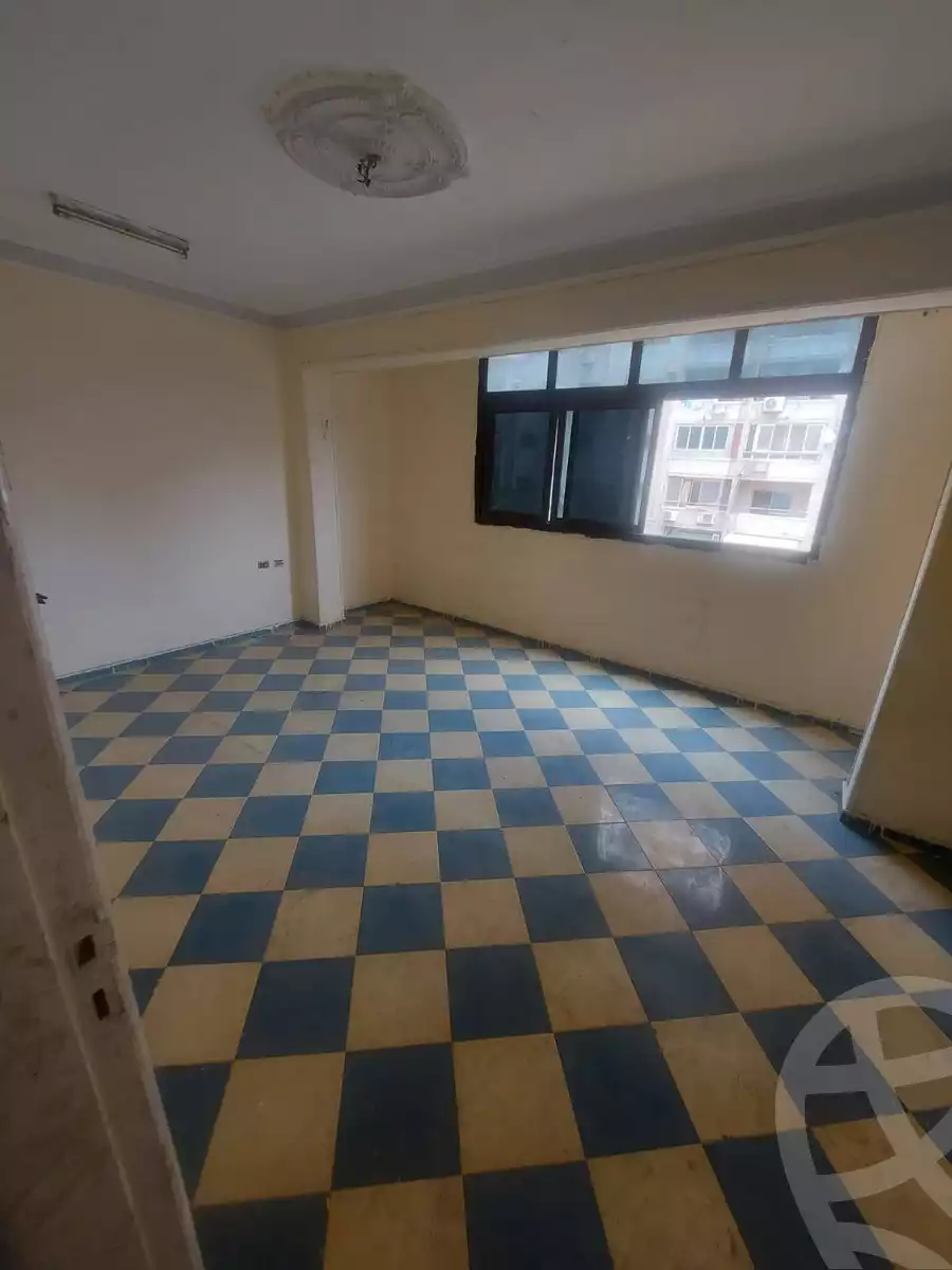 https://aqarmap.com.eg/ar/listing/6196439-for-rent-cairo-helwan-mnshy-yn-hlwn-rael-st