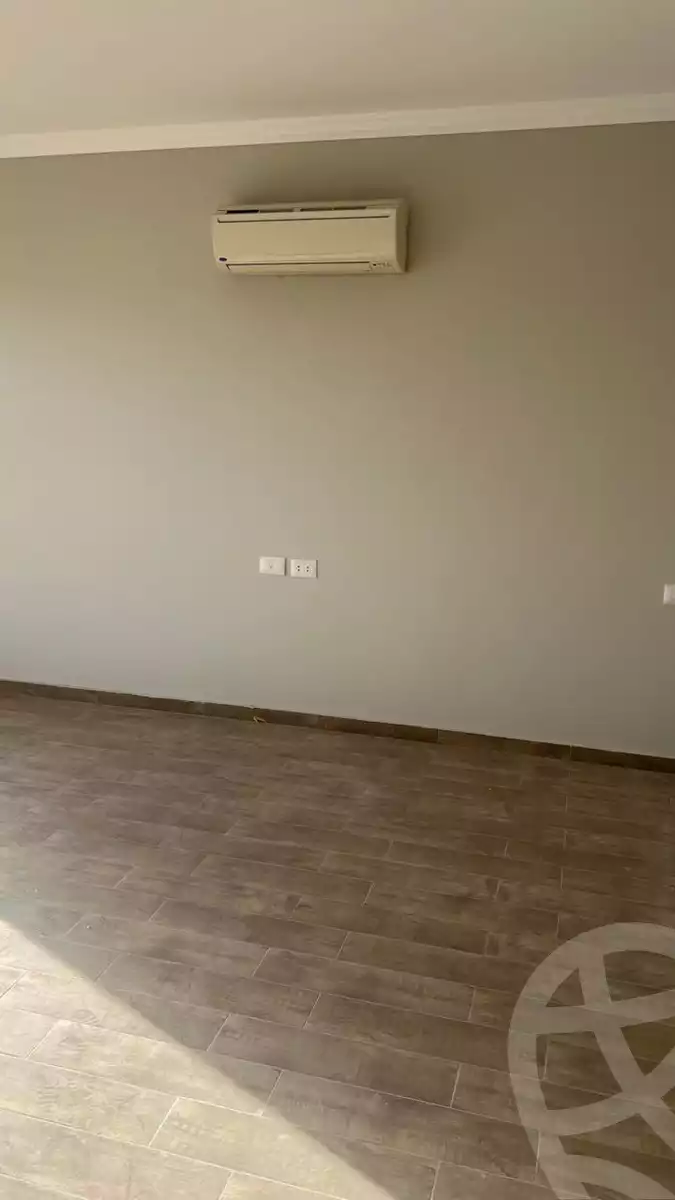 https://aqarmap.com.eg/ar/listing/6198340-for-rent-cairo-new-cairo-compounds-hyde-park-park-corner-hyde-park