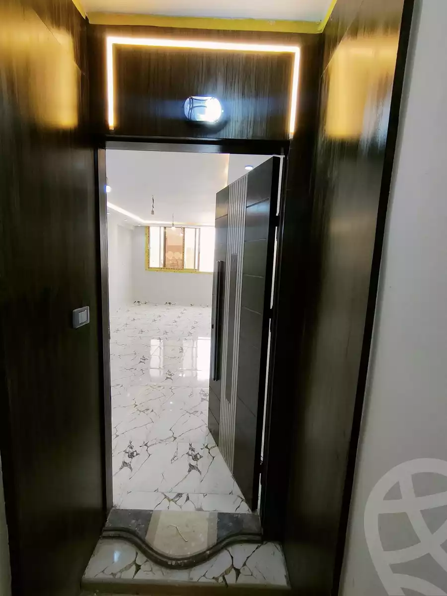 https://aqarmap.com.eg/ar/listing/6200453-for-sale-cairo-helwan-hadayek-helwan-el-eshrein-st