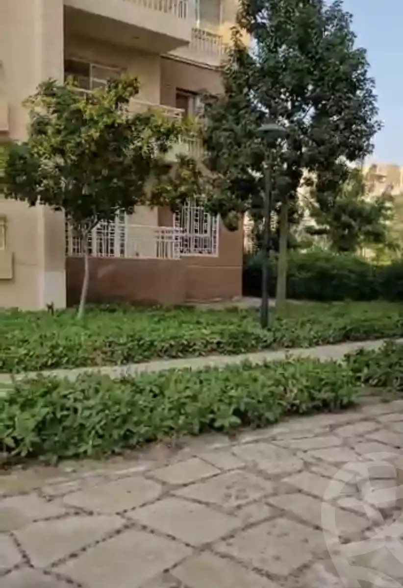 https://aqarmap.com.eg/ar/listing/6202239-for-sale-cairo-new-cairo-madinaty-eleventh-zone-buildings-group-112