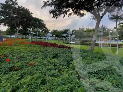 https://aqarmap.com.eg/ar/listing/6202489-for-sale-cairo-el-sheikh-zayed-city-compounds-zyd-wr-llttwyr-park-towers-zed-el-sheikh-zayed-compound