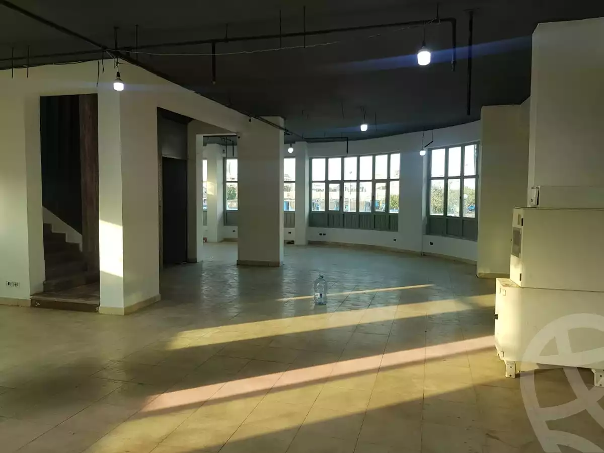 https://aqarmap.com.eg/ar/listing/6202738-for-rent-cairo-new-cairo-first-settlement-mhwr-mstfy-kml
