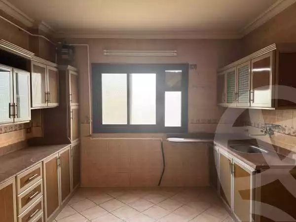 https://aqarmap.com.eg/en/listing/6202890-for-rent-cairo-mokattam-lhdb-l-ly-shareaa-9