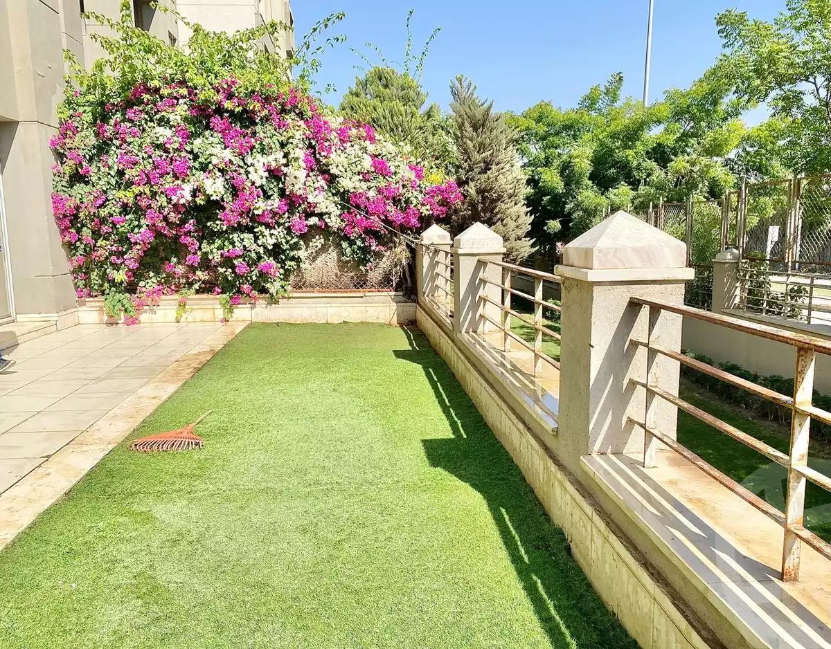https://aqarmap.com.eg/ar/listing/6203107-for-sale-cairo-new-cairo-compounds-kmbwnd-fyldj-jyt-blm-hylz