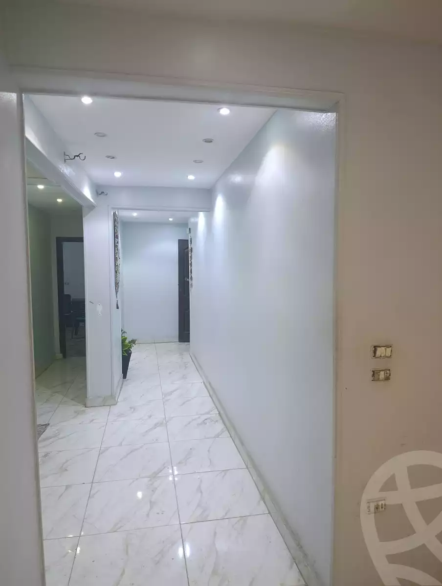 https://aqarmap.com.eg/ar/listing/6204259-for-rent-cairo-ain-shams-jsr-lswys
