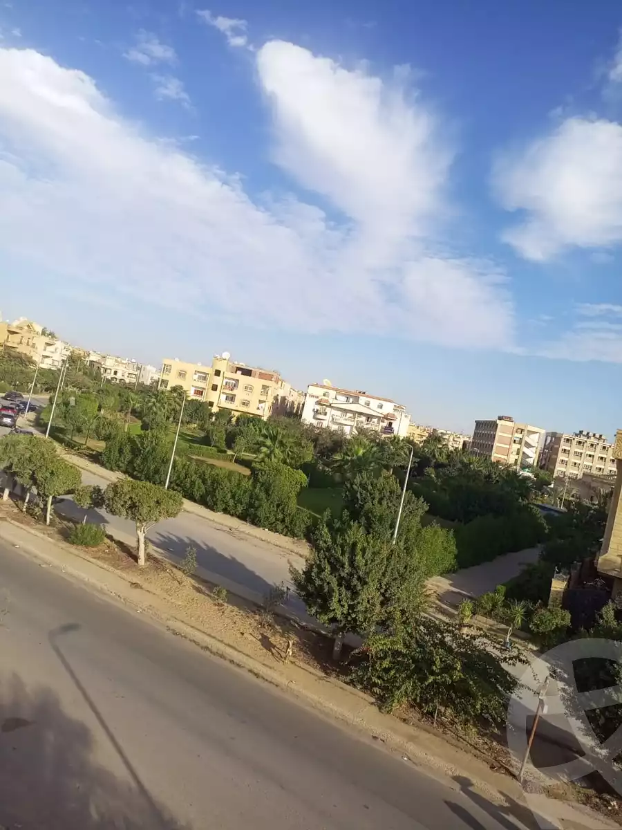 https://aqarmap.com.eg/ar/listing/6204239-for-sale-cairo-new-cairo-el-ahyaa-first-neighborhood-street-1