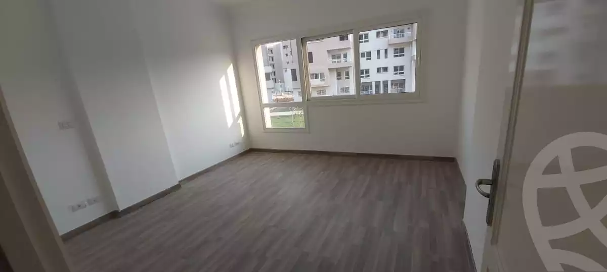 https://aqarmap.com.eg/ar/listing/6205179-for-sale-cairo-new-cairo-madinaty-eighth-zone-buildings-madinaty-b-8