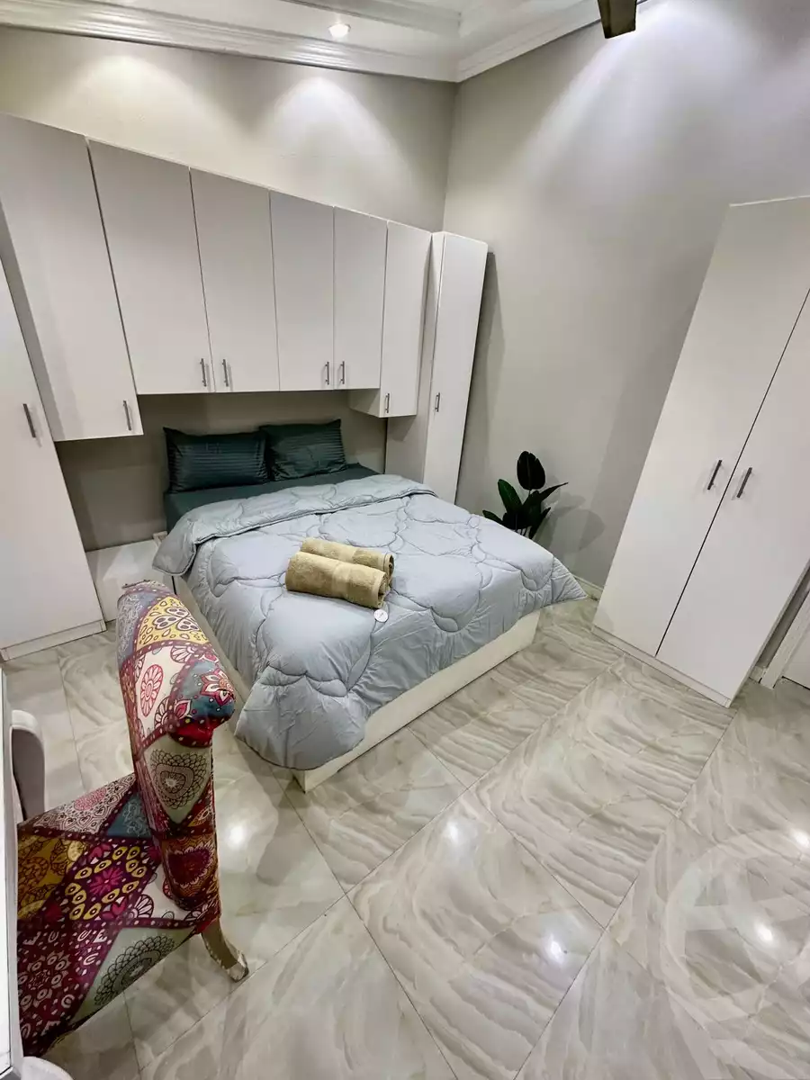 https://aqarmap.com.eg/ar/listing/6205401-for-rent-cairo-new-cairo-mohammed-nagib-axis-st