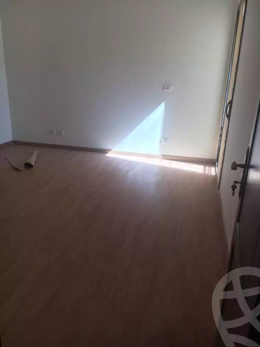 https://aqarmap.com.eg/ar/listing/6205419-for-rent-cairo-new-cairo-compounds-eastown-eastown-parks
