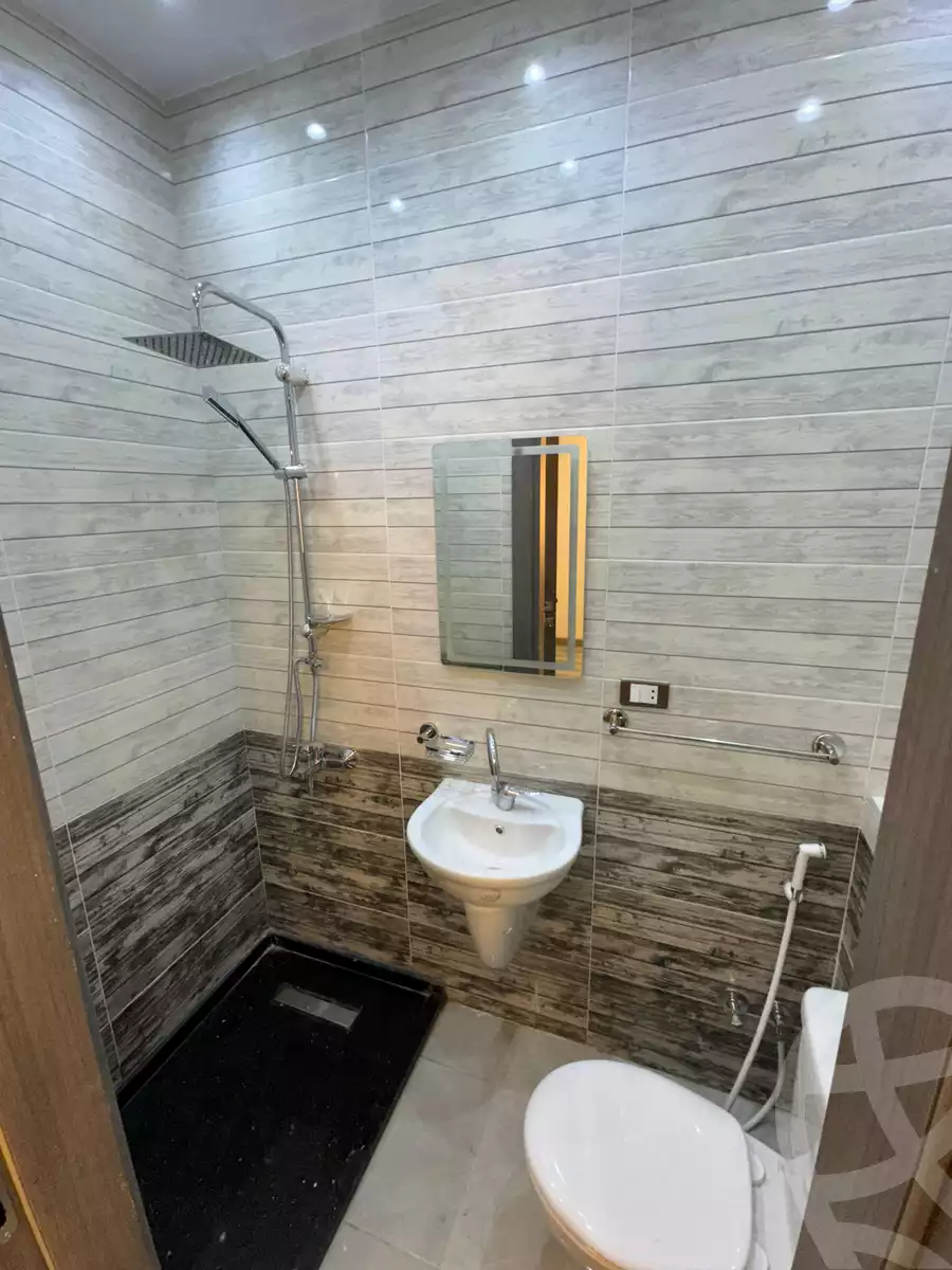 https://aqarmap.com.eg/ar/listing/6205963-for-rent-cairo-new-cairo-el-lotus-lotus-north-lmntq-lkhms-llwts-lshmly