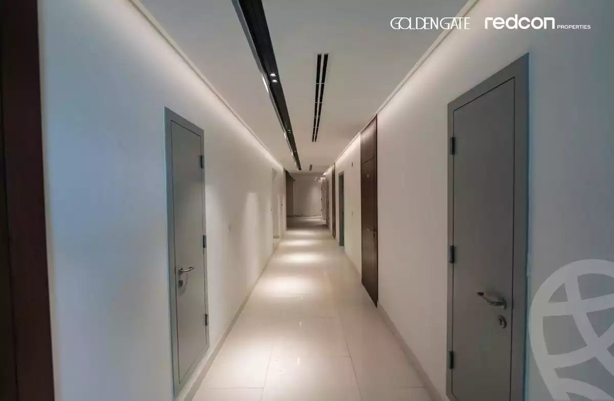 https://aqarmap.com.eg/en/listing/6206084-for-sale-cairo-new-cairo-compounds-golden-gate-redcon