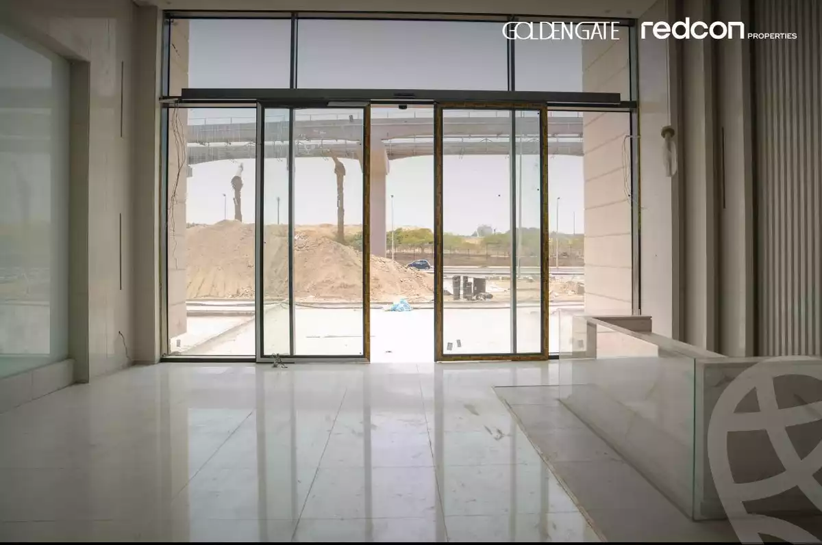 https://aqarmap.com.eg/en/listing/6206084-for-sale-cairo-new-cairo-compounds-golden-gate-redcon
