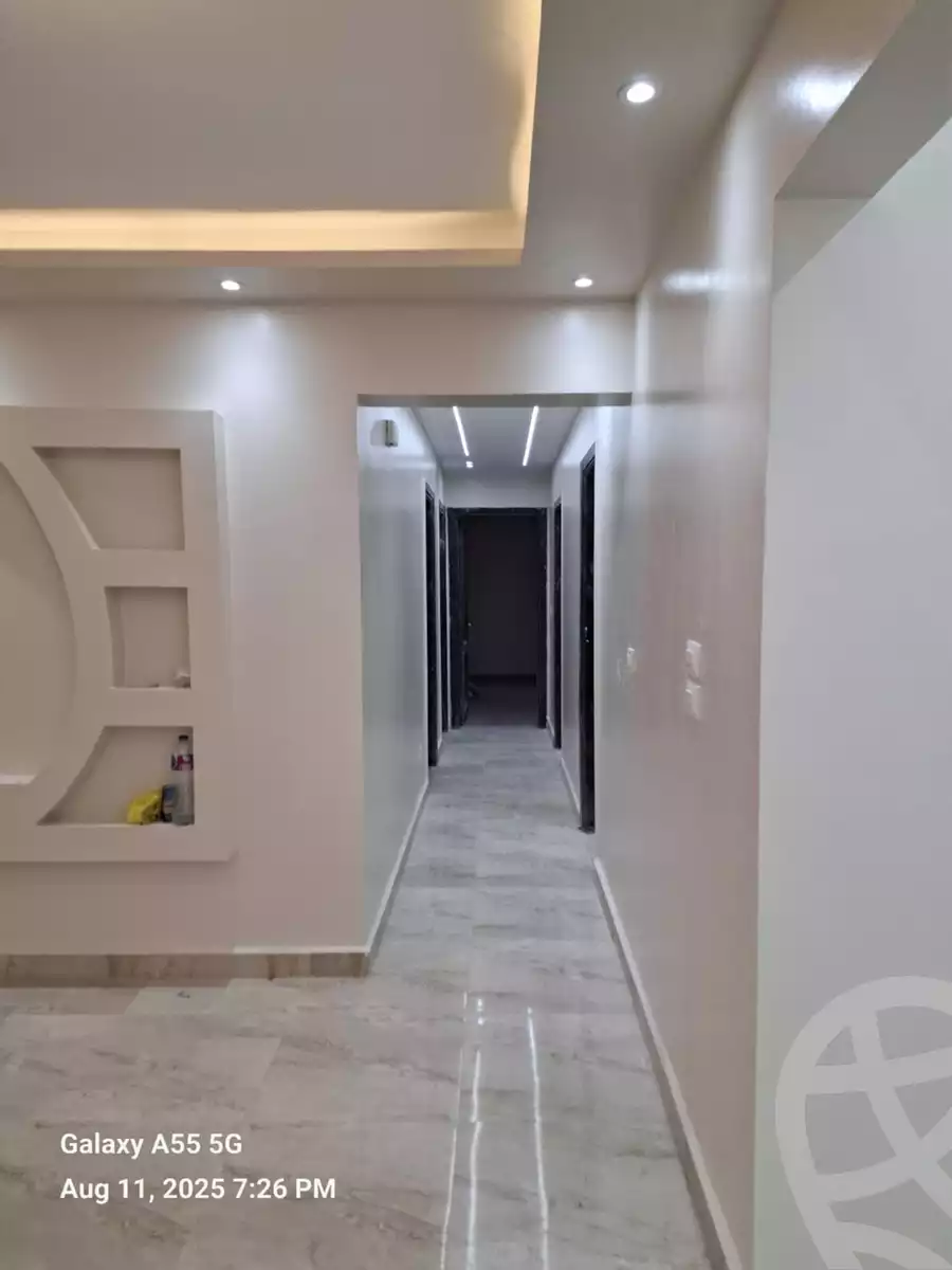 https://aqarmap.com.eg/ar/listing/6069235-for-rent-cairo-6th-of-october-compounds-jn-ktwbr