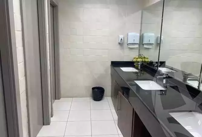 https://aqarmap.com.eg/ar/listing/6209702-for-rent-cairo-el-sheikh-zayed-city-compounds-the-courtyard-mall-dorra