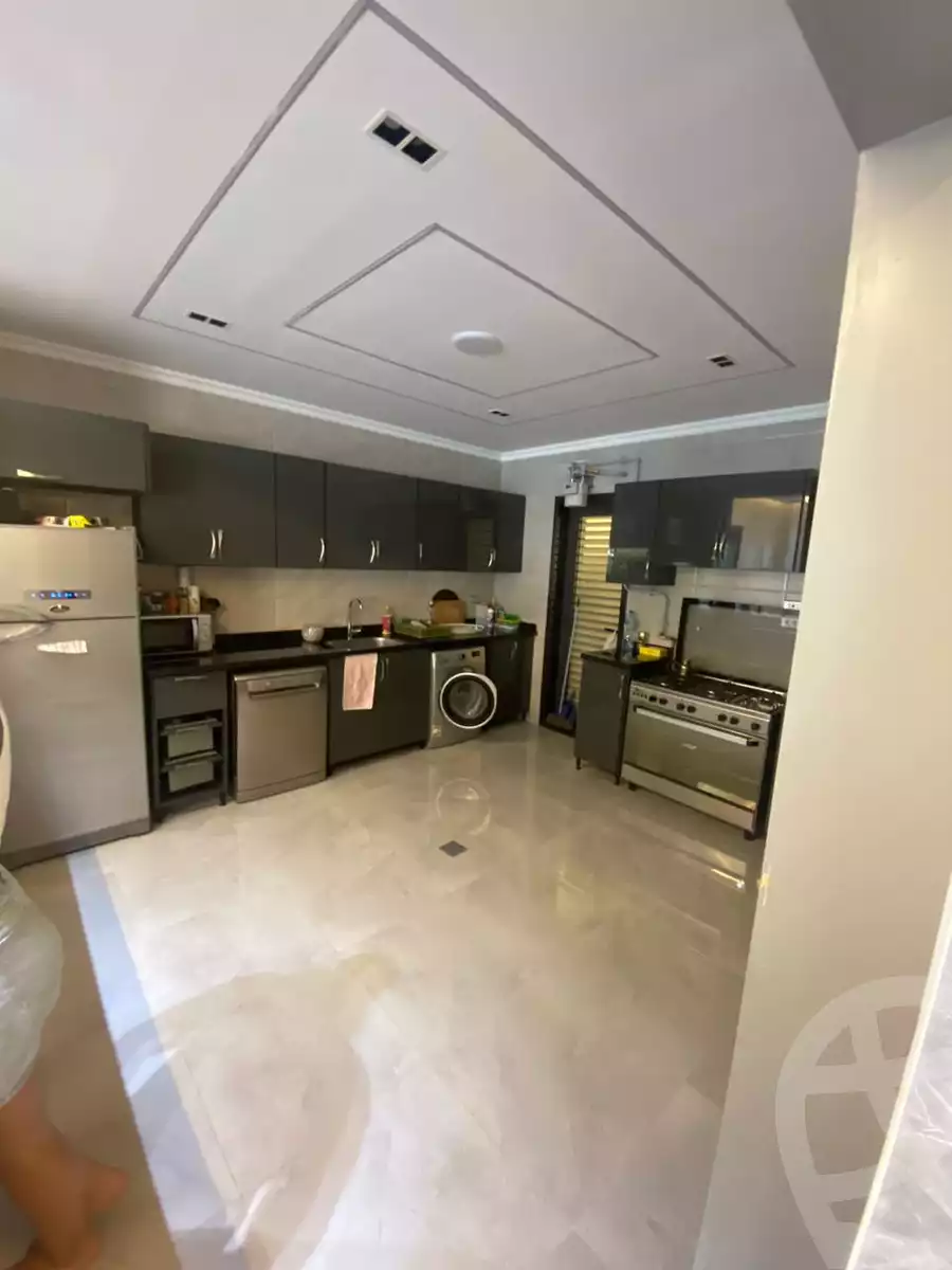 https://aqarmap.com.eg/en/listing/6209732-for-rent-cairo-new-cairo-compounds-lakeview-residence