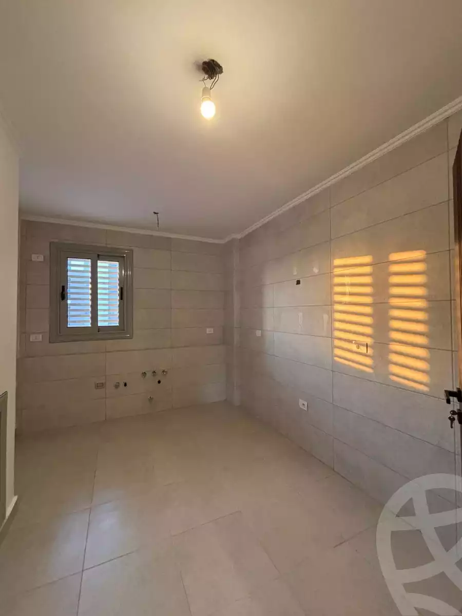 https://aqarmap.com.eg/ar/listing/6209880-for-sale-cairo-6th-of-october-compounds-palm-parks