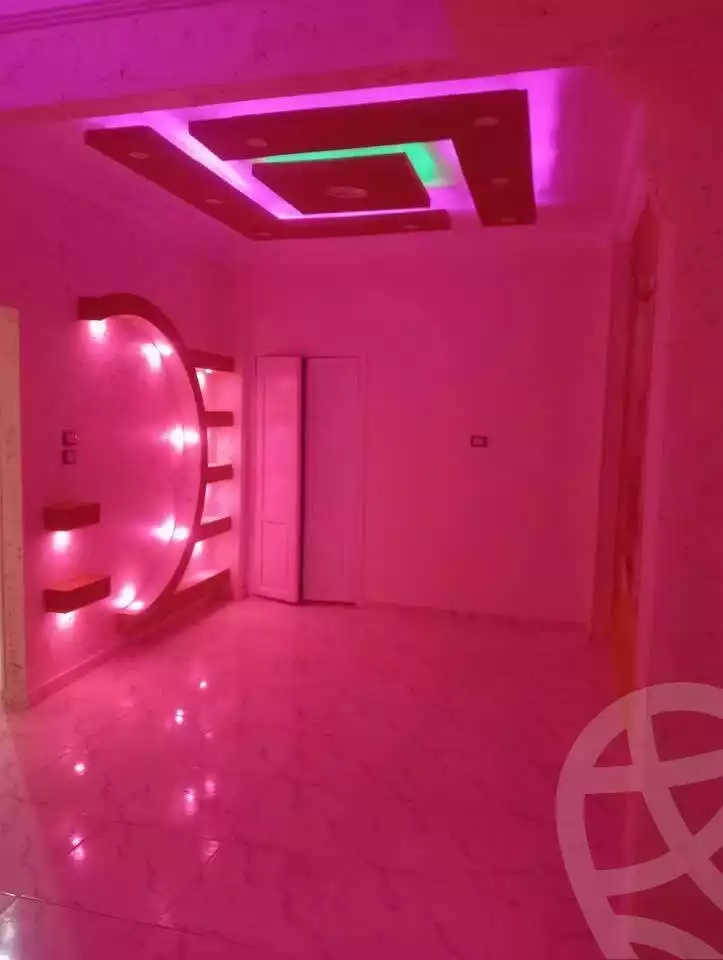 https://aqarmap.com.eg/ar/listing/6211279-for-sale-qalyubia-shubra-el-khaima-om-bayoumi