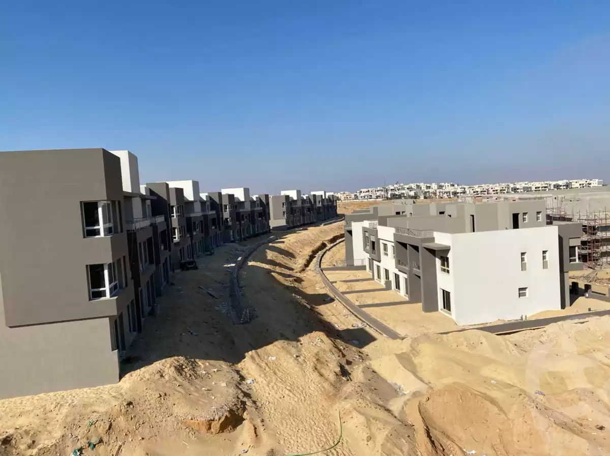 https://aqarmap.com.eg/en/listing/6212973-for-sale-cairo-el-sheikh-zayed-city-compounds-etapa