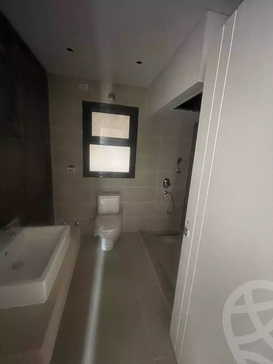 https://aqarmap.com.eg/ar/listing/6213289-for-sale-cairo-el-sheikh-zayed-city-compounds-kmbwnd-fyldj-wyst-dr-llttwyr