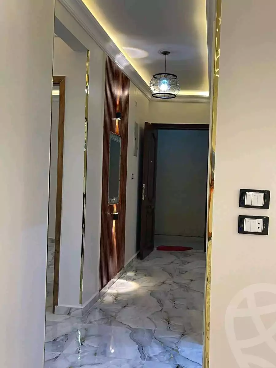 https://aqarmap.com.eg/ar/listing/6213938-for-sale-cairo-ain-shams-ain-shams-el-sharkia-ain-shams-st