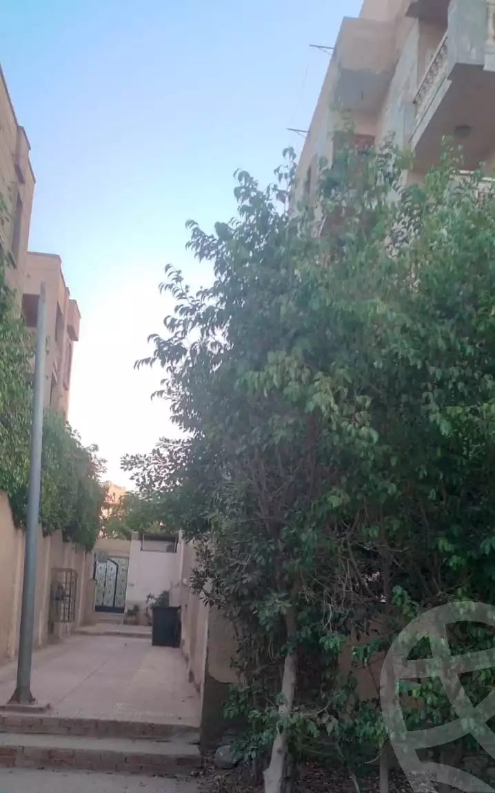 https://aqarmap.com.eg/ar/listing/6214806-for-sale-cairo-new-cairo-compounds-dorat-el-kahera