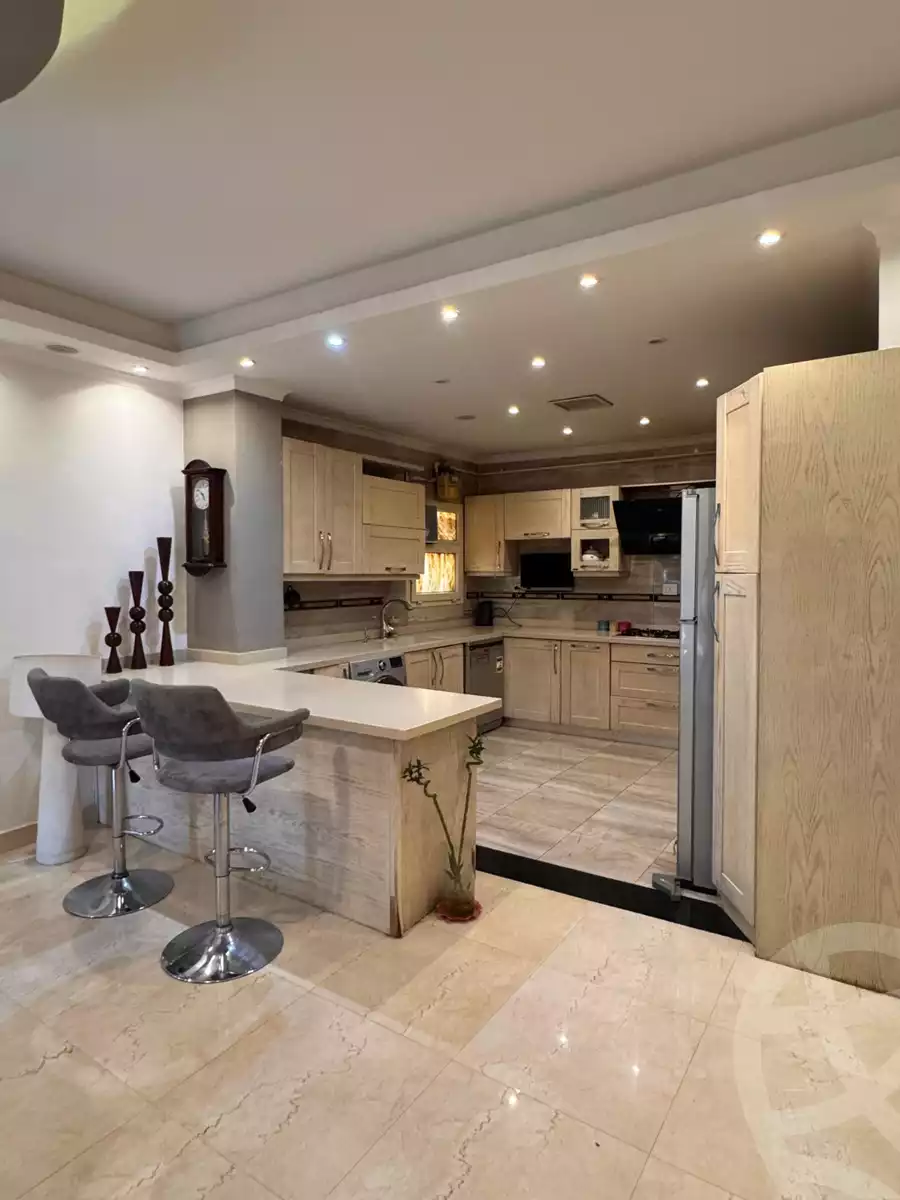 https://aqarmap.com.eg/ar/listing/6217039-for-sale-cairo-new-cairo-ganob-el-akadamiya-south-academy-a-zaid-ebn-haretha-st