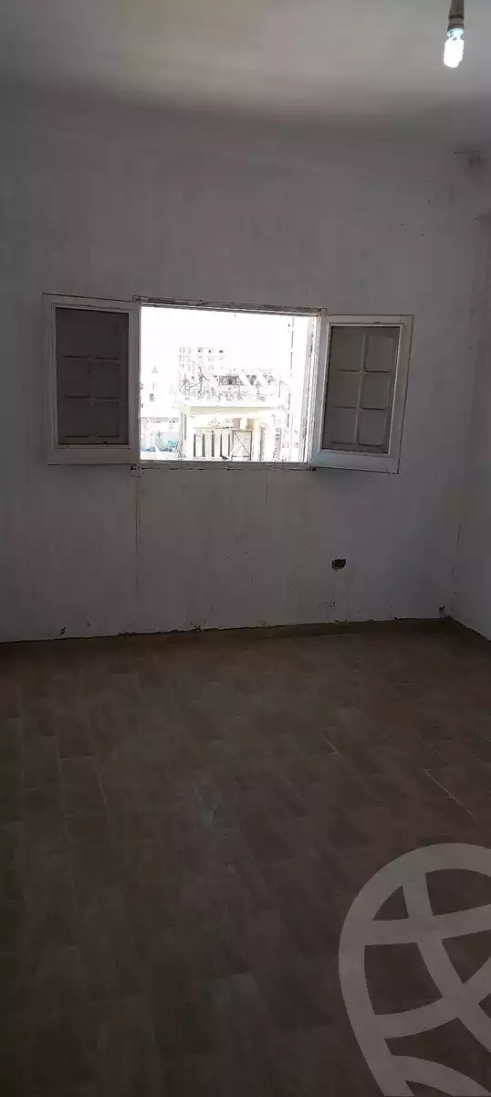 https://aqarmap.com.eg/ar/listing/6217359-for-sale-beheira-damanhour-damanhour-city-abd-el-salam-el-shazly-st