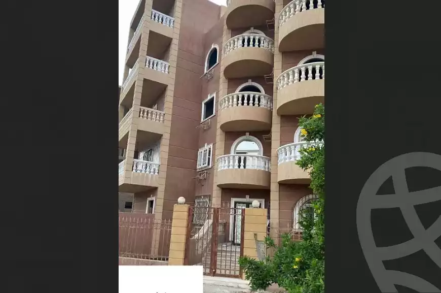 https://aqarmap.com.eg/en/listing/6218113-for-sale-cairo-el-shorouk-lmntq-lthlth-neighbourhood-2
