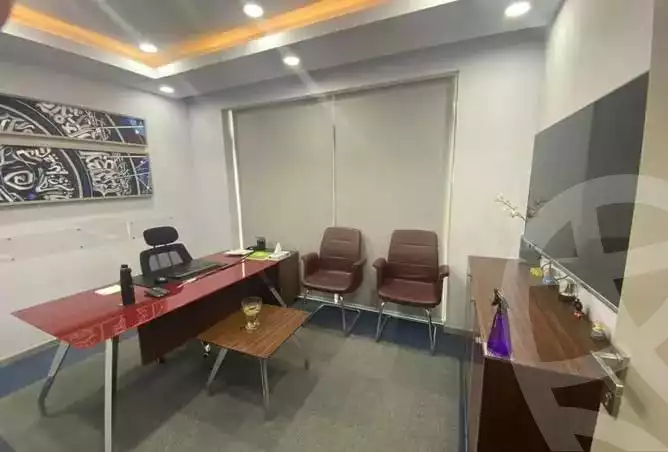 https://aqarmap.com.eg/ar/listing/6218090-for-rent-cairo-el-sheikh-zayed-city-compounds-the-courtyard-mall-dorra