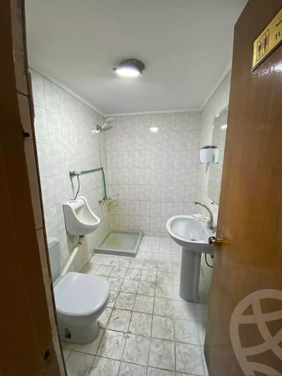 https://aqarmap.com.eg/ar/listing/6219061-for-rent-cairo-downtown-abdeen-el-tahrir-st