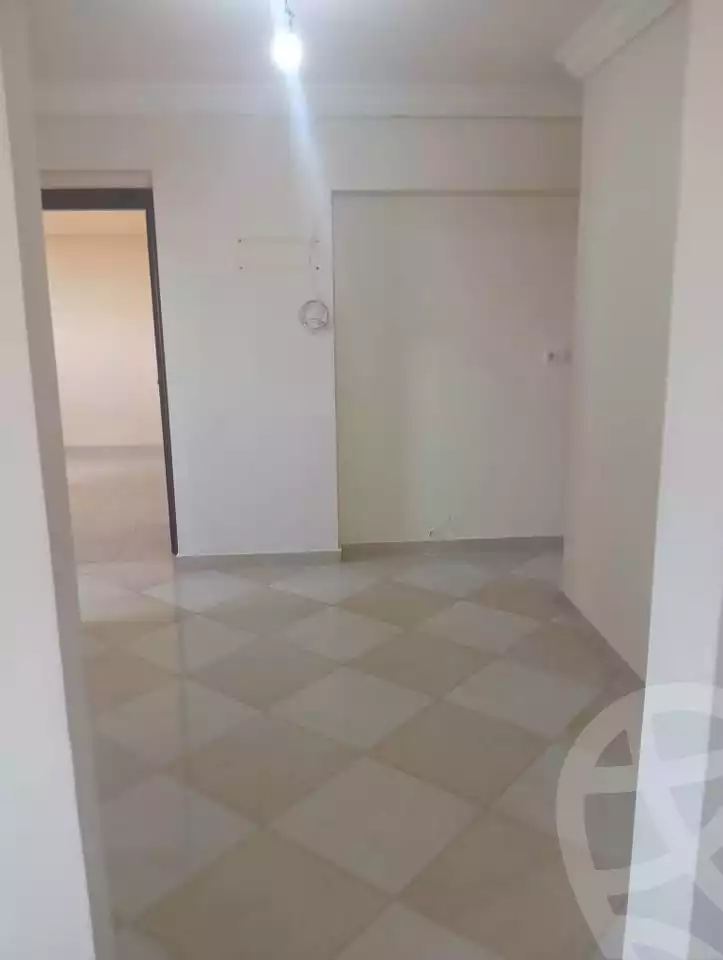 https://aqarmap.com.eg/en/listing/6220080-for-rent-alexandria-ganaklis-shr-mrtdy-bsh