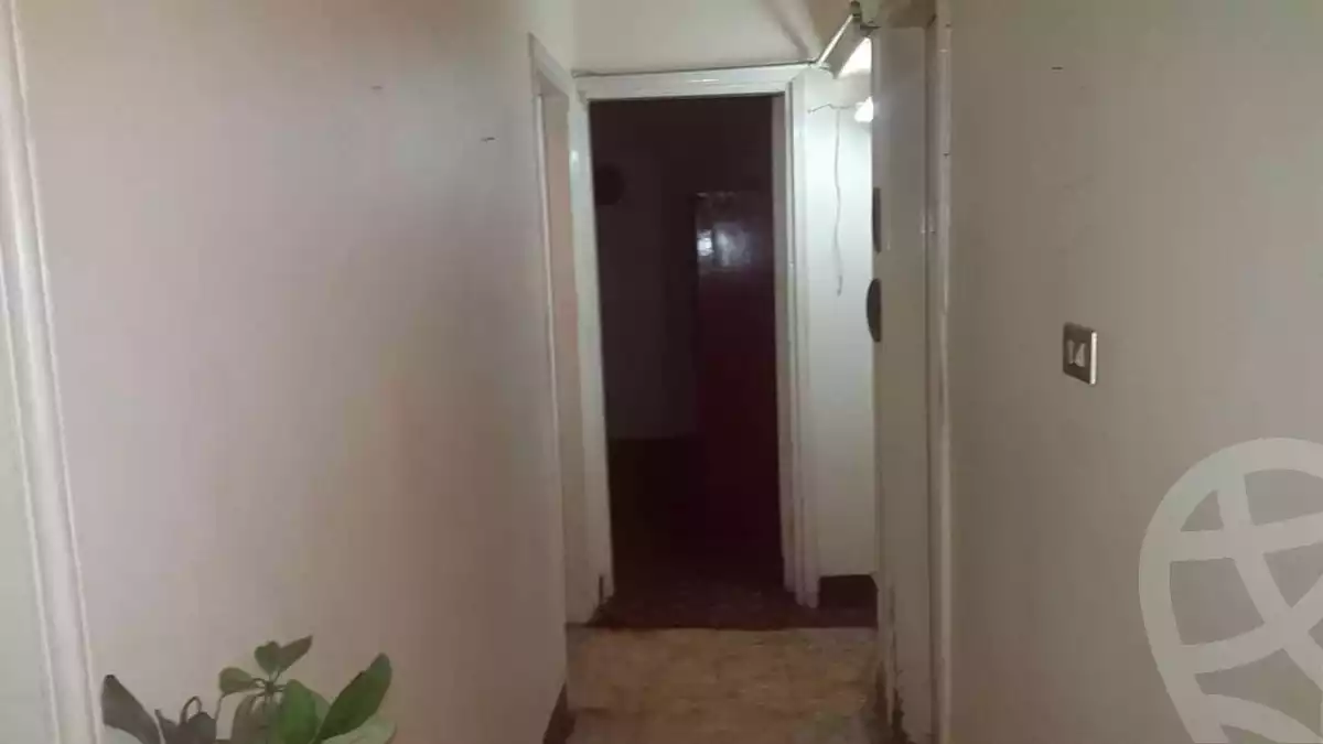 https://aqarmap.com.eg/ar/listing/6221125-for-sale-cairo-helwan-helwan-el-sharkeya-heidar-st