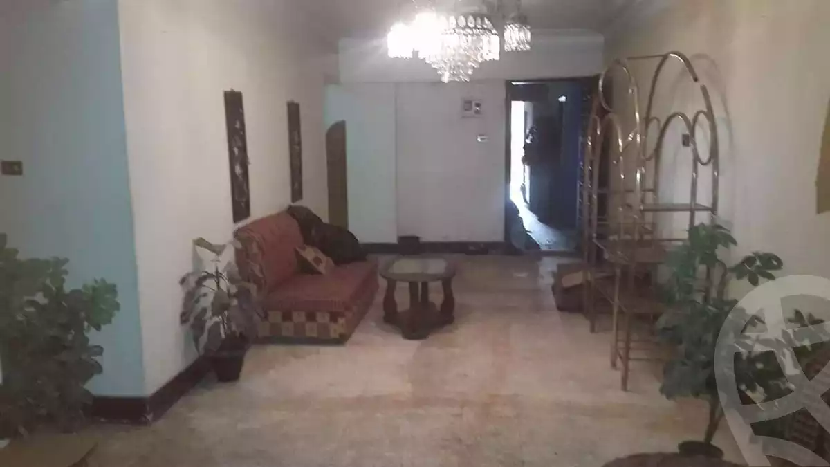 https://aqarmap.com.eg/ar/listing/6221125-for-sale-cairo-helwan-helwan-el-sharkeya-heidar-st